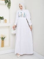 sommerkleid-Blumenstickerei