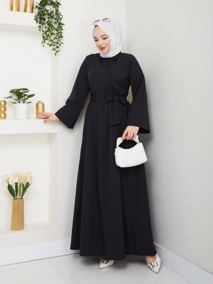 Maxikleid mit Taillengürtel