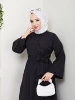 Maxikleid mit Taillengürtel