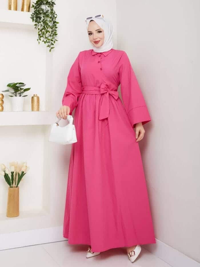 Maxikleid mit Taillengürtel